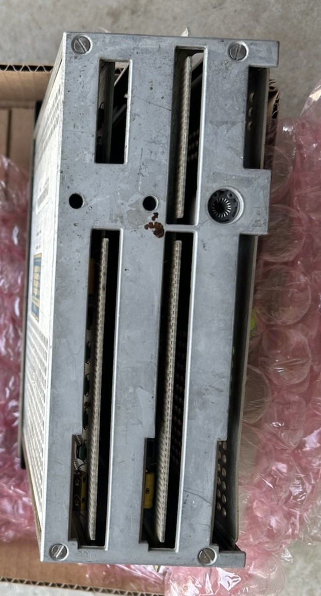 Gould Modicon 884 Controller + B233-501 24VDC Input Module PLC Automation Lot