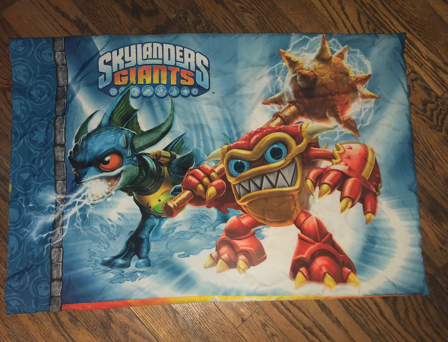 Skylanders Giants Standard Pillow Case Only - 2013 - Excellent Preowned