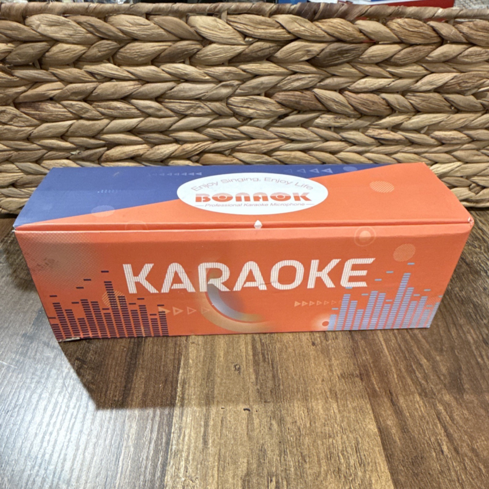 Bonaok Q37 Bluetooth Karaoke Microphone Handheld Black On/Off Switch