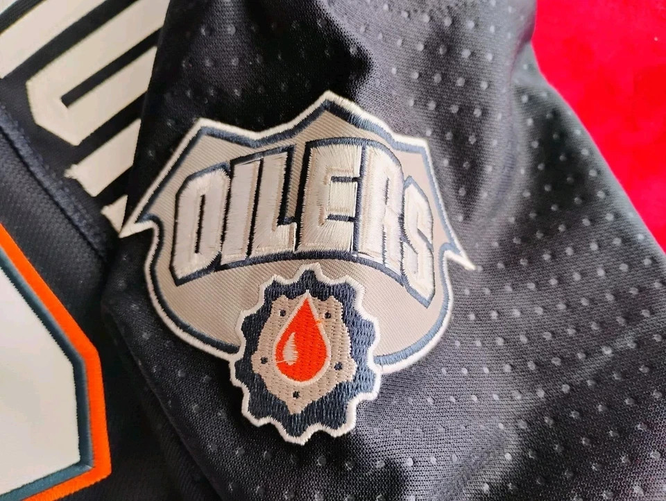 NWT Connor Mcdavid Edmonton Oilers Fanatics Reverse Retro 2.0 Jersey