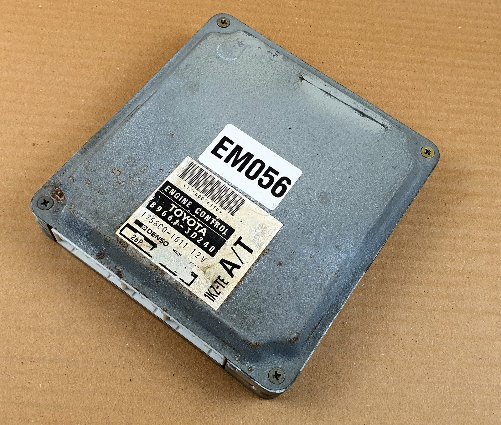 Toyota Hilux Surf KZN185G KZN185W 1KZTE A/T 89661-3D240 engine computer oem jdm