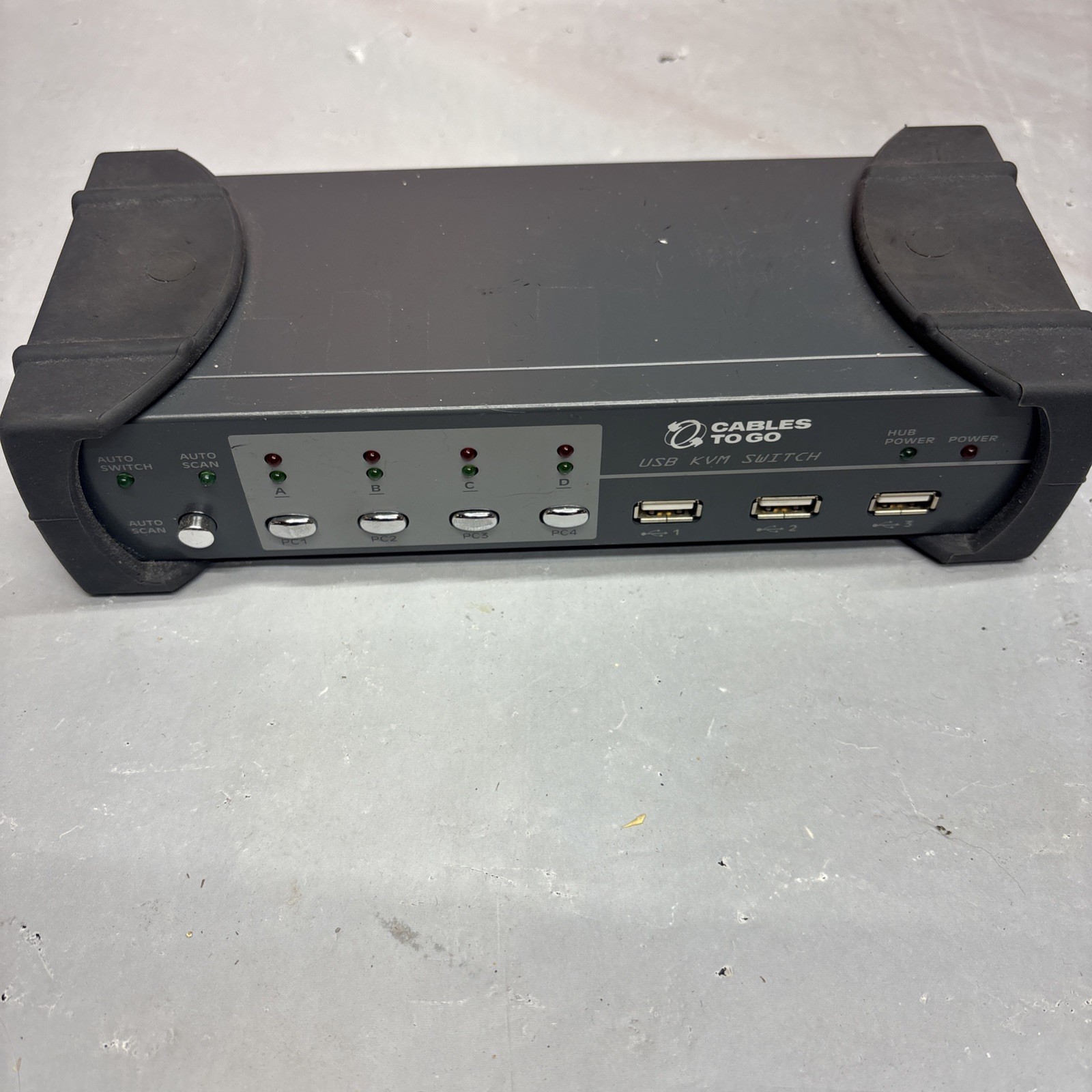 Cables to Go USB KVM Switch  Model 35555 4-Ports (No AC adapter)