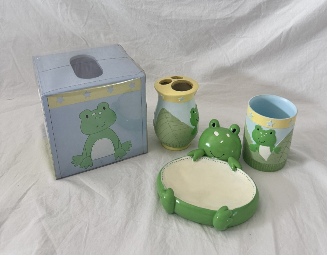 4 pc Tiddliwinks Froggie Bath Accessories Set NIP