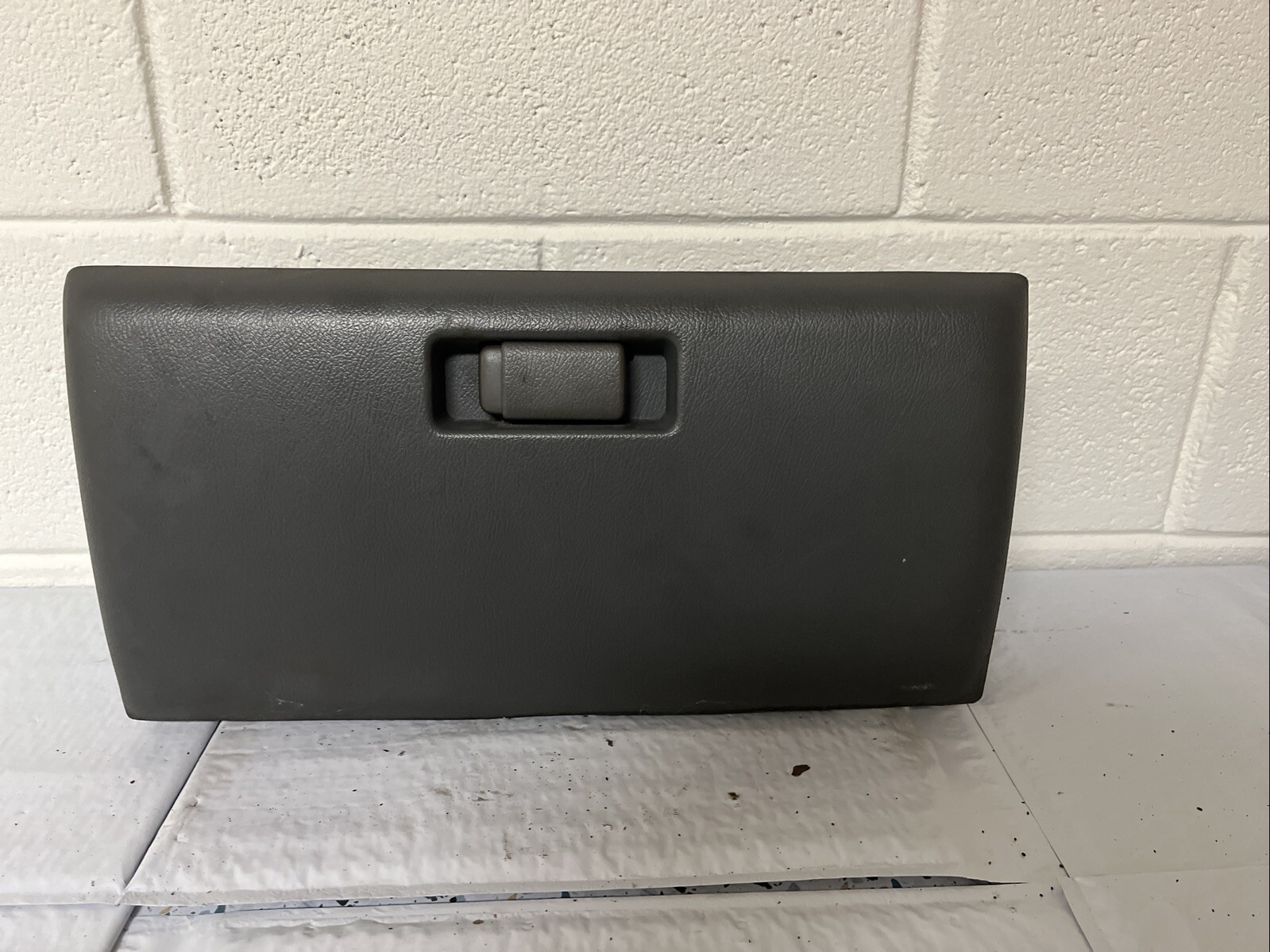 1990-1991 Honda Civic Sedan Glovebox Glove Box Panel Compartment (Gray) 7751-SH5