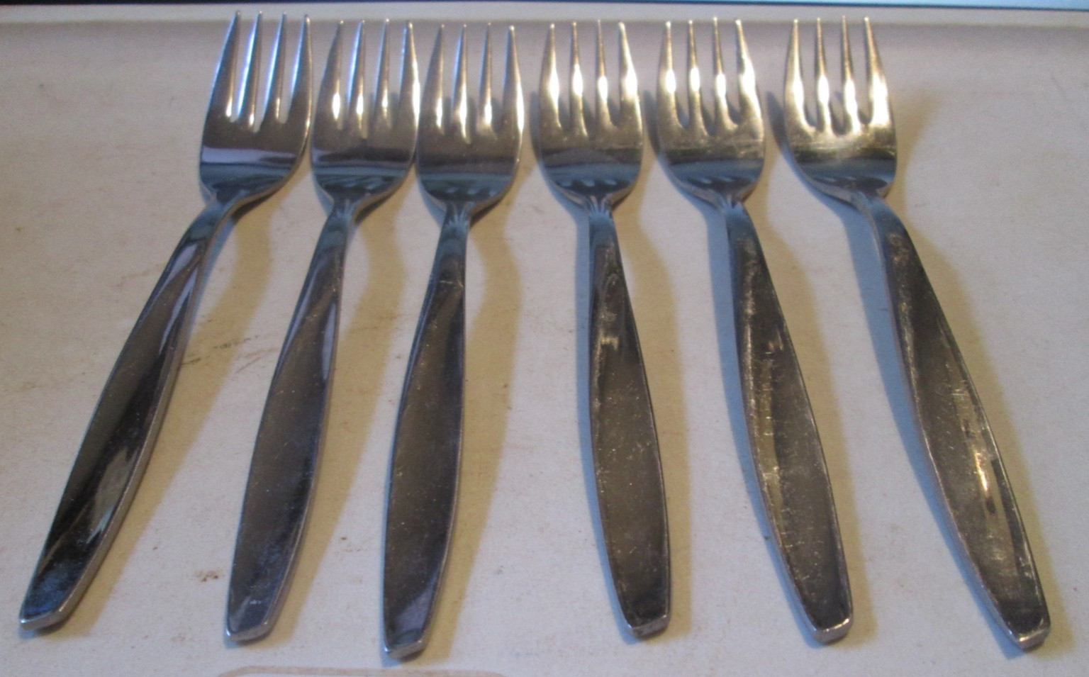 Crestmark Stainless Steel FORK LOT OF 6 KITCHEN FORKS Japan 6 INCHES