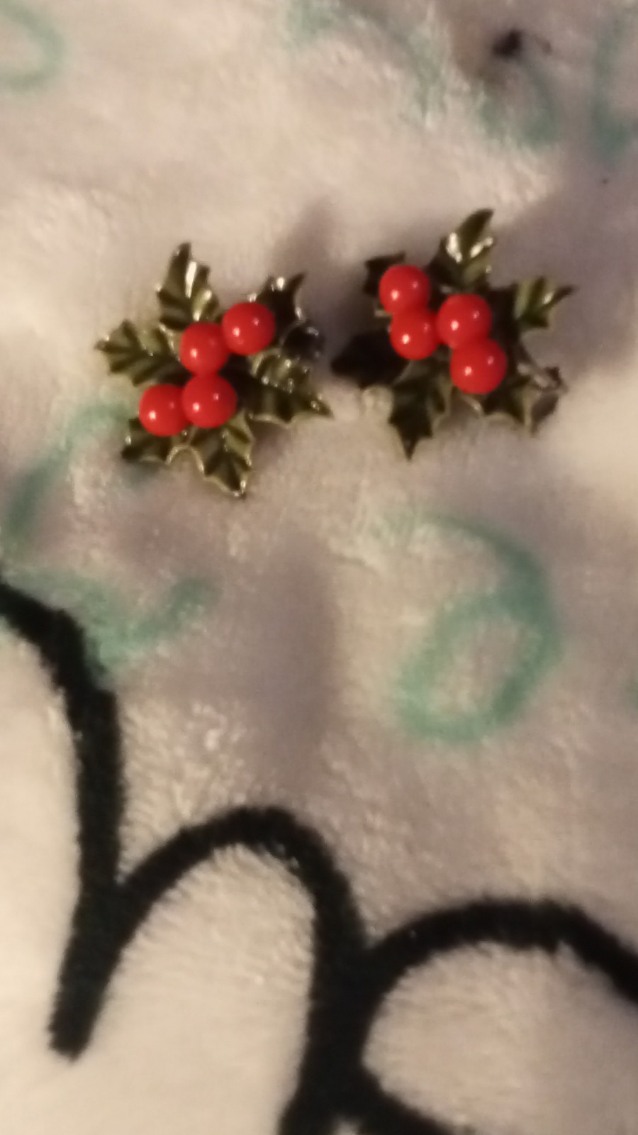 Vintage Style Gold Red Flower Stud Earrings for Lobe with Red Stones Leaf Design