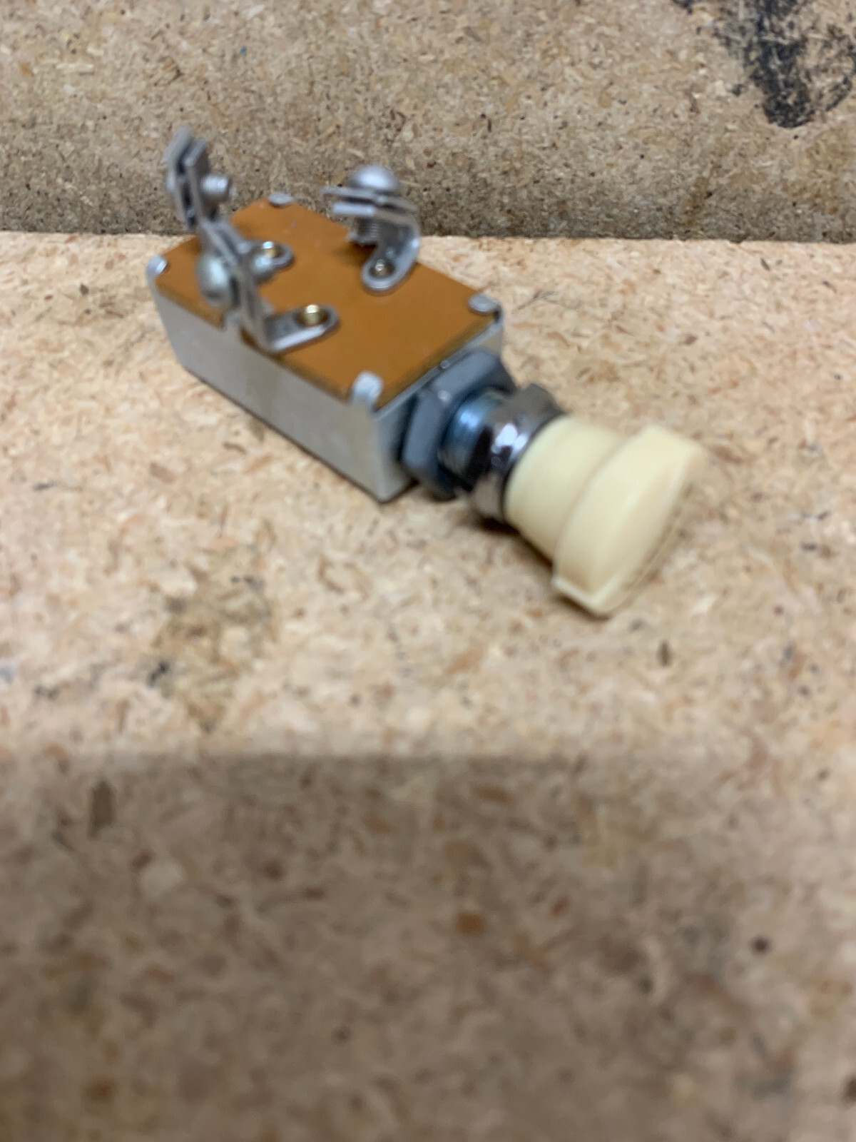 Switch push-pull, Cole Hersee pn#6027