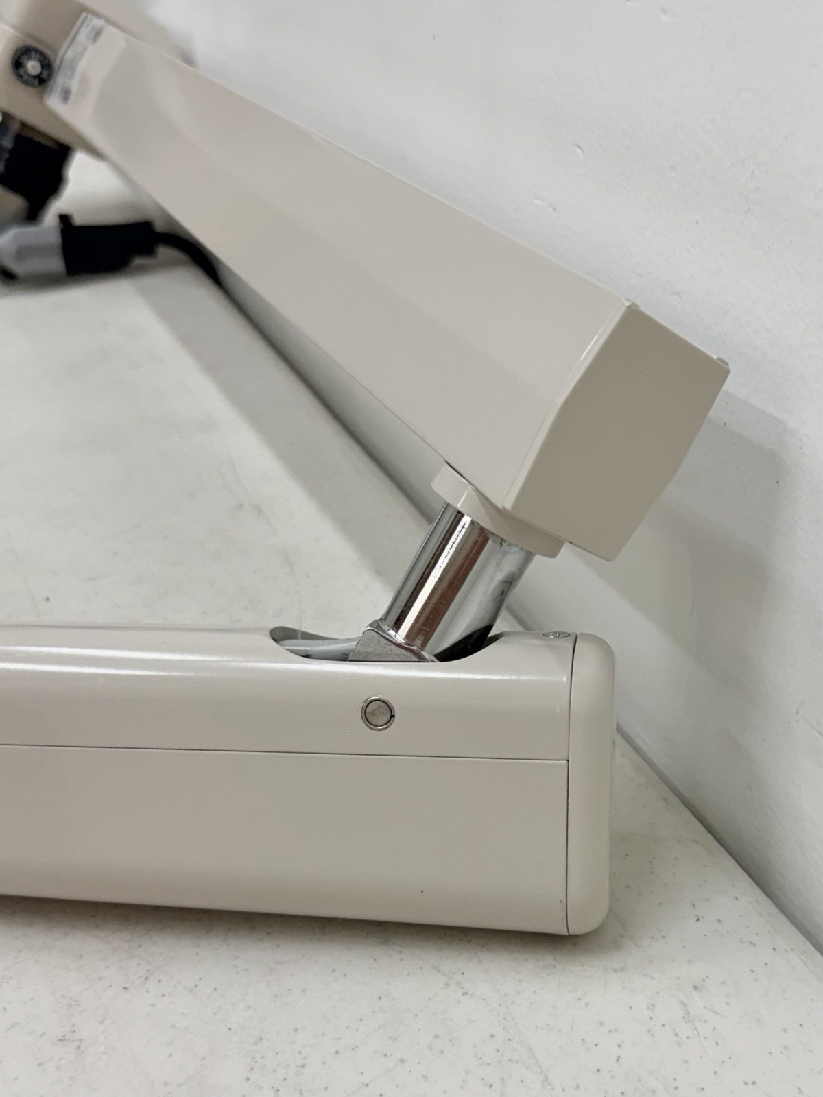 Adec 6300 Ceiling-Mount Dental Patient Exam Light