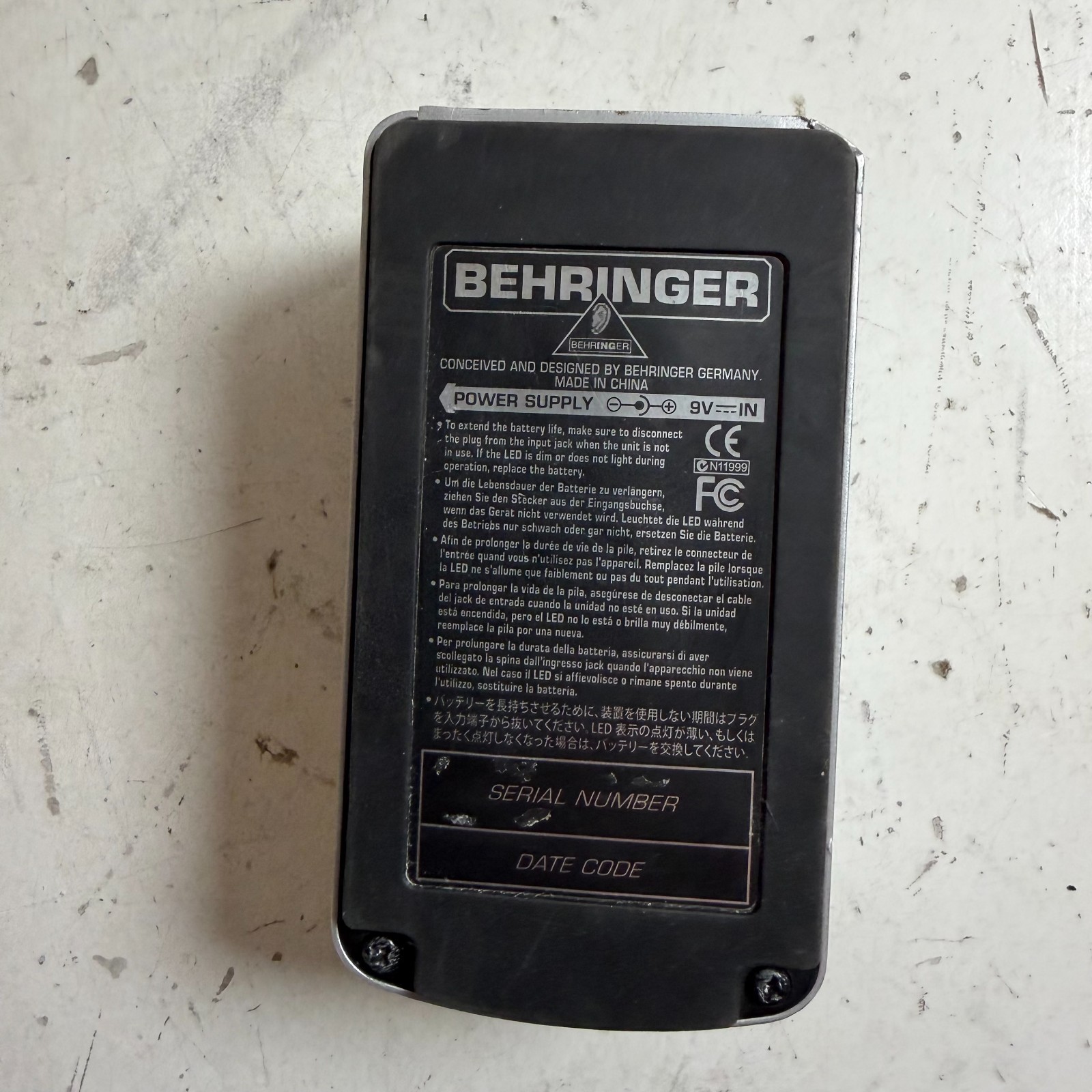 Behringer Digital Delay DD100 Gray 24-bit Echo Stereo Effects Pedal For Guitars