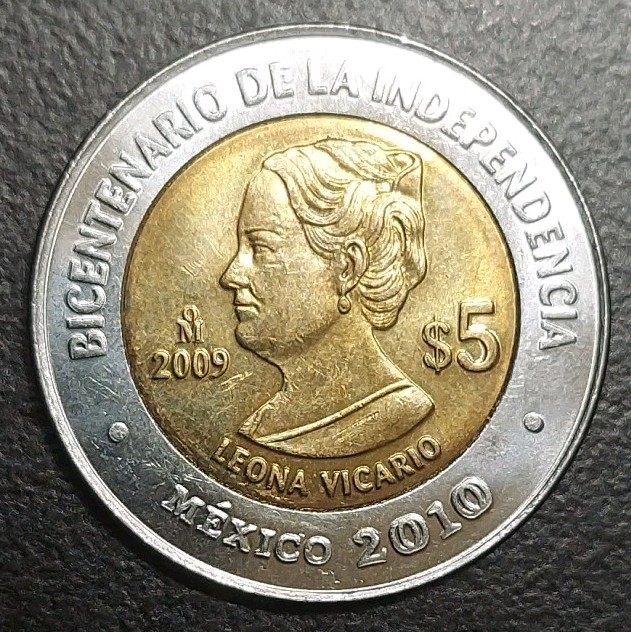 MEXICO 2010 5 PESOS UNC BIMETAL BIMETALLIC COIN LEONA VICARIO BICENTENARY KM 954