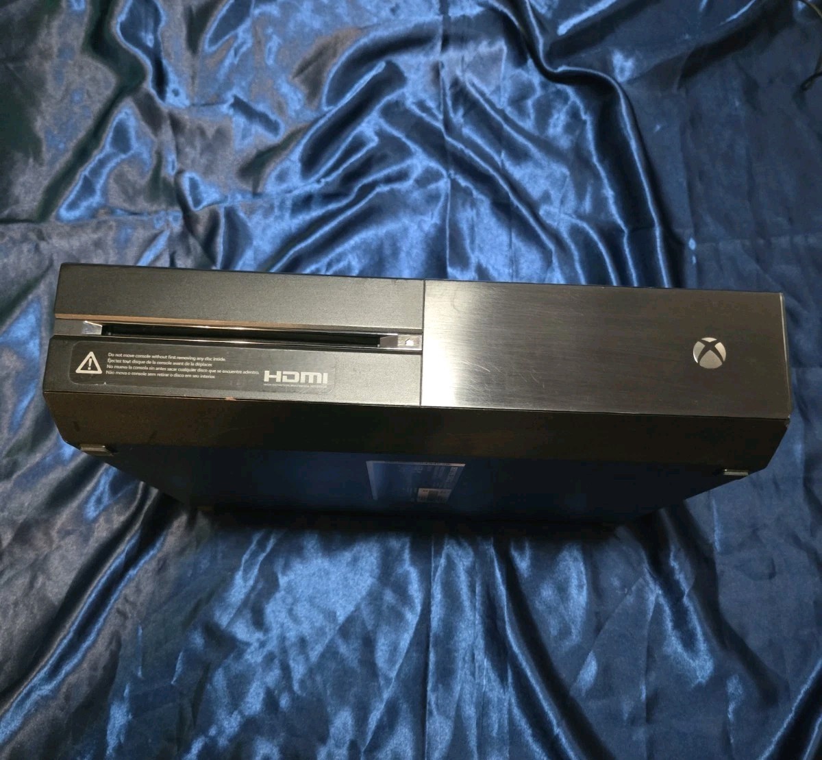 ​Microsoft Xbox One Console Bundle 500 Gg - Black - Tested, Controller & Cables