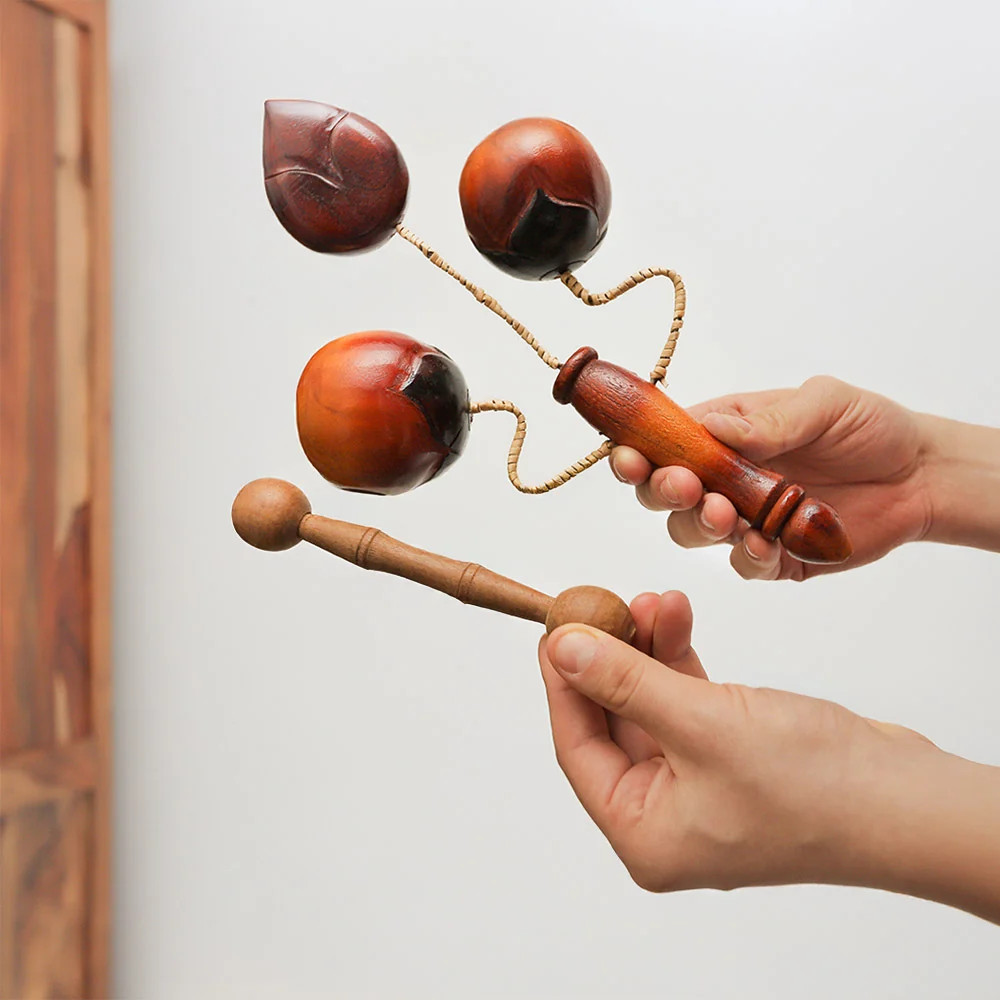 Vietnamese Lotus Clacker