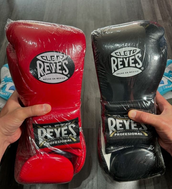 2 Cleto Reyes Black &Red Hook & loop Proffesional Sparring Boxing Gloves 8-16oz