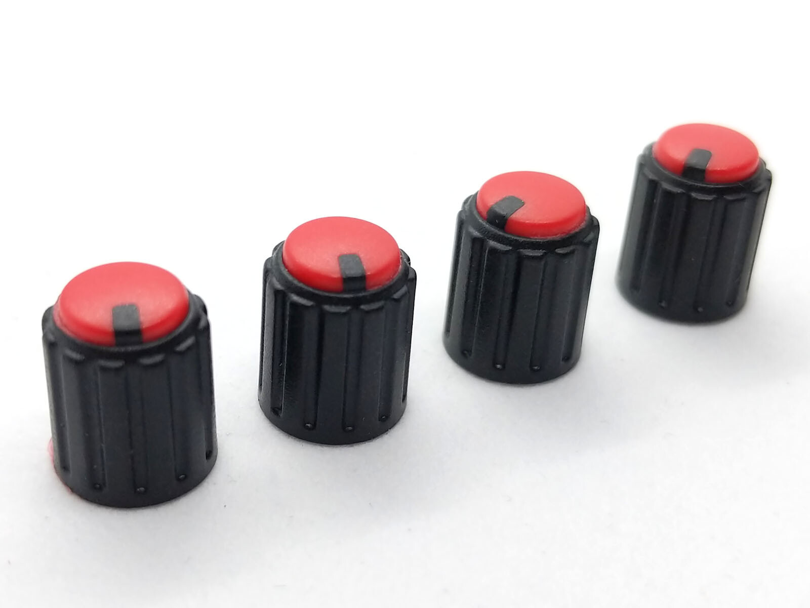 4 Small Mini Control Knobs Pedal Pot Volume 6mm 18T Shaft 10x12mm Potentiometer