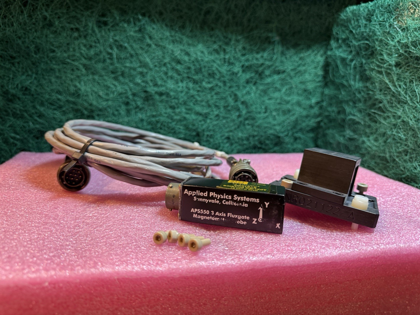 APPLIED PHYSICS SYSTEMS APS550 3 AXIS FLUXGATE Magnetometer Probe