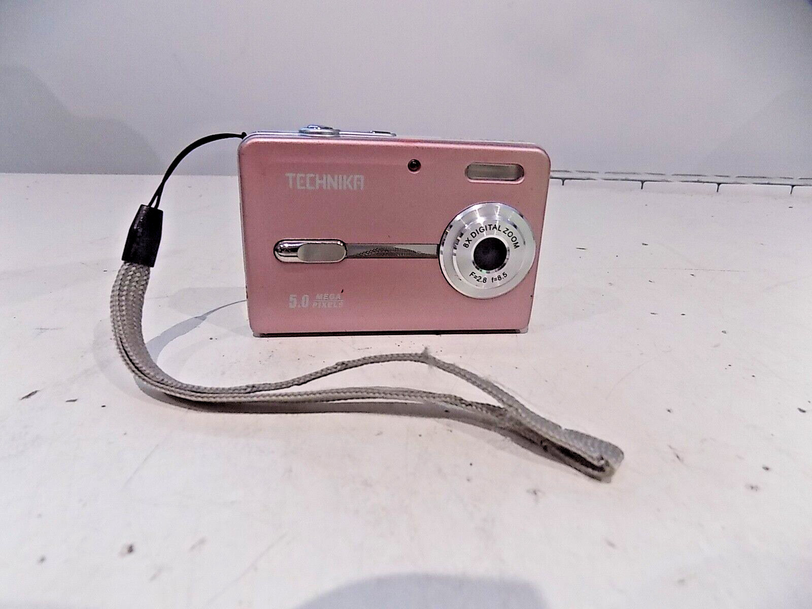 Technika JA550KP 5MP Digital Camera Pink UNTESTED Sold as SPARES/PARTS
