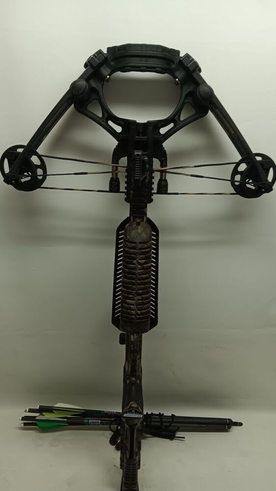 BARNETT WHITETAIL HUNTER STR CROSSBOW WITH SCOPE AND BOLTS