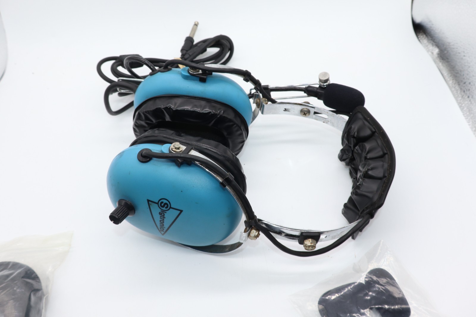 Sigtronics Headset with Microphone and Earpads | Model S-45 | Used