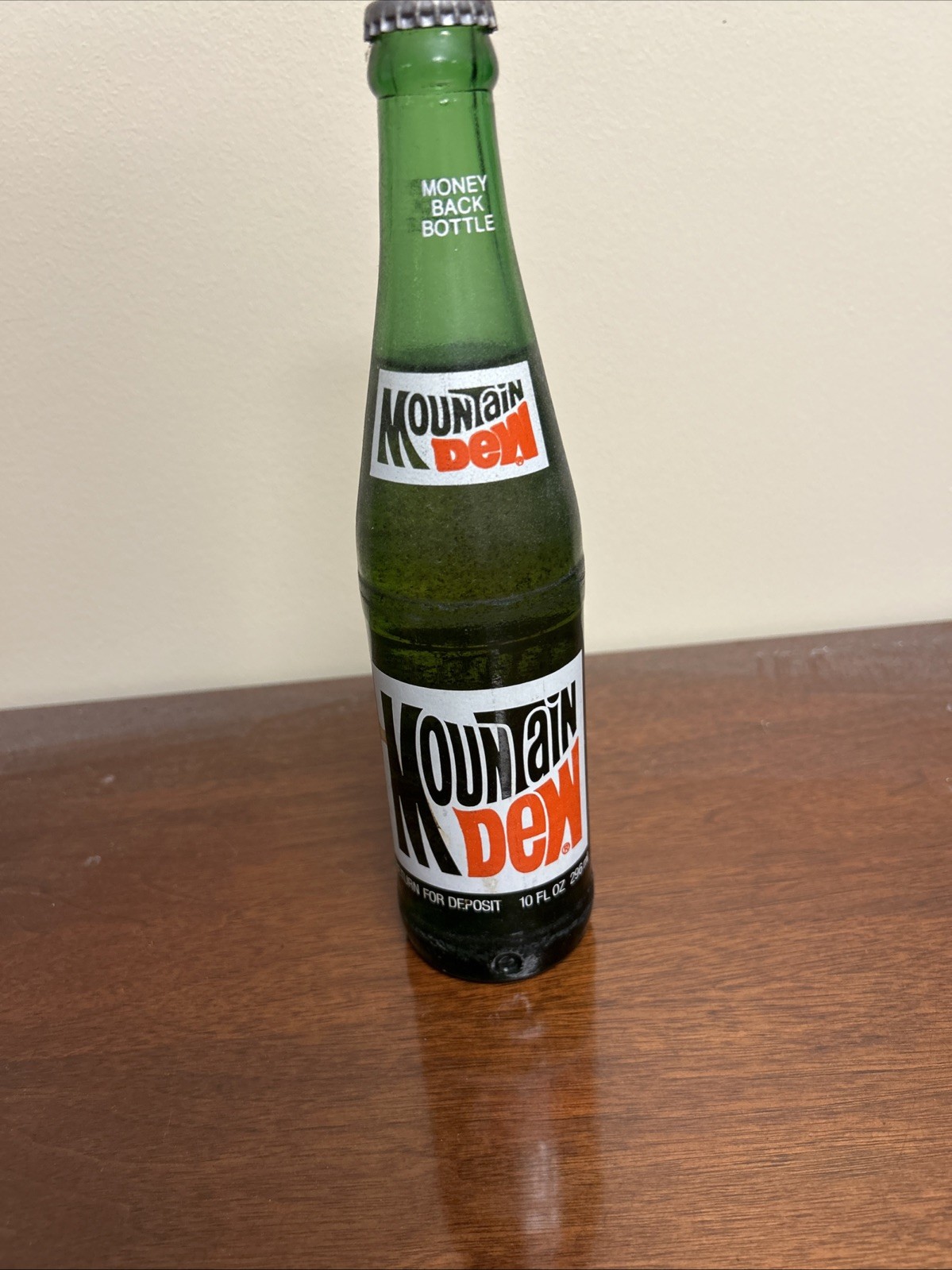 UNOPENED 1970s Mountain Dew Bottle!!!!!