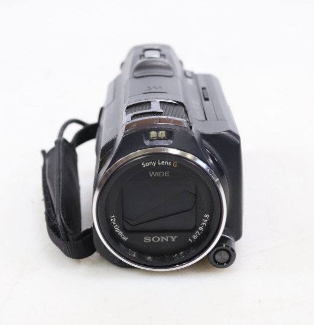 Sony Handycam HDR-PJ810E Handheld Digital Video Camera