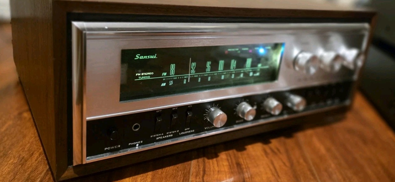 Vintage Sansui 3000A, 45W AM/FM Stereo ReceiveR POWER AMPLIFIER W/ Woods Case &