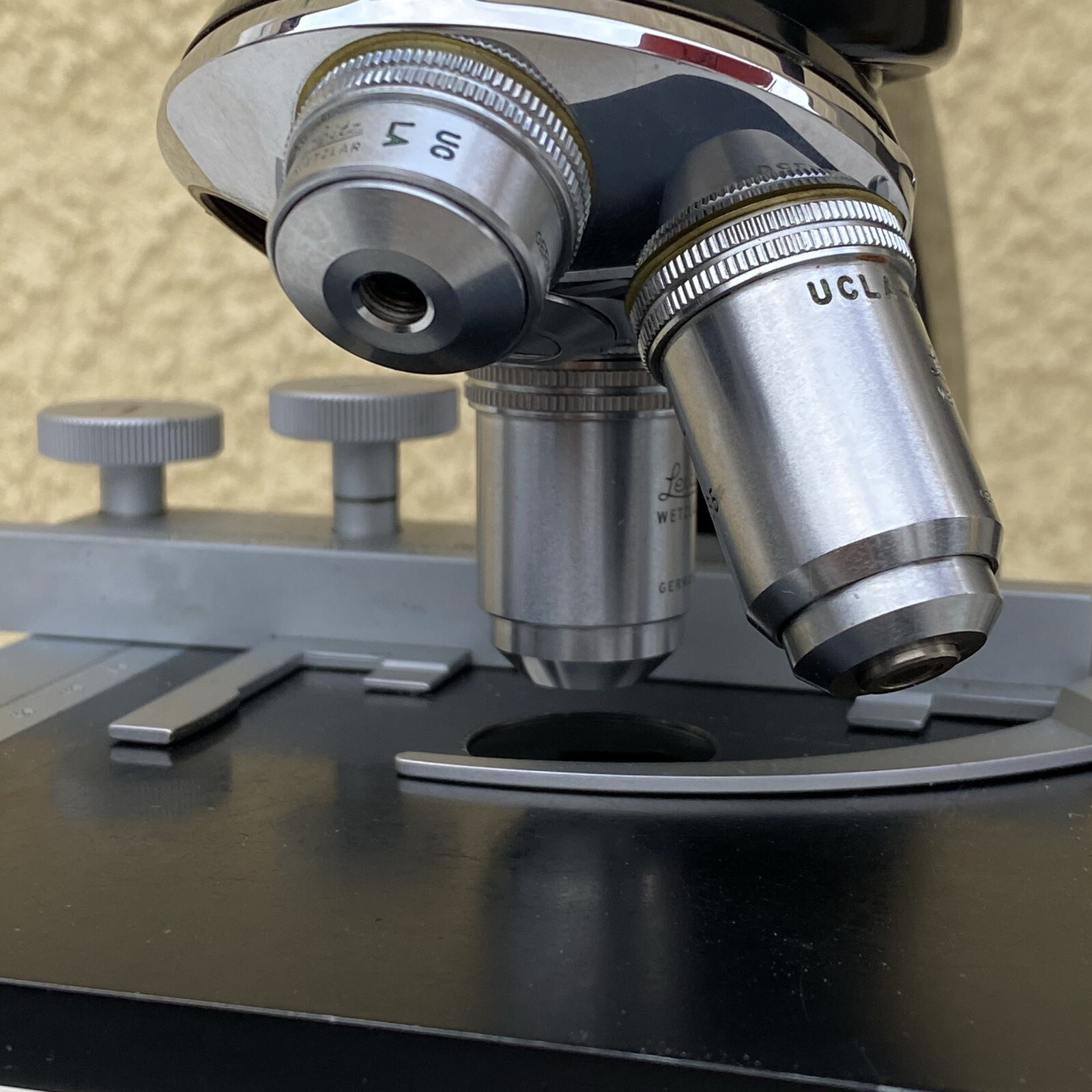 Ernst Leitz Wetzlar Laboratary Microscope Germany W/ Three Lenses, Case & Slides