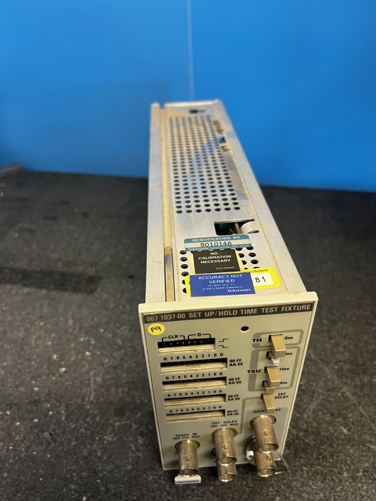 1dd  Tektronix 067-1037-00 Set Up / Hold Time Test Fixture