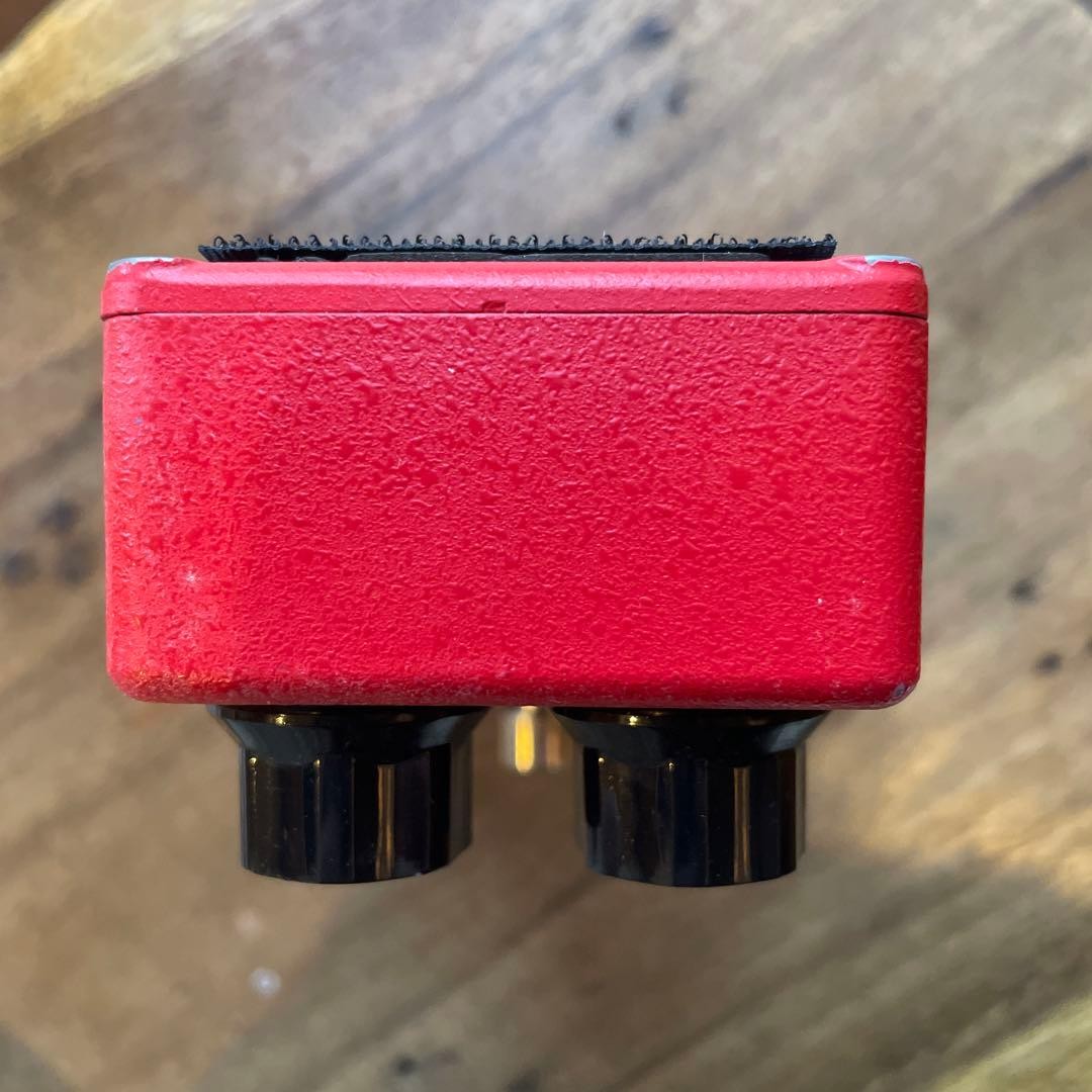 MXR dyna comp guitar effector