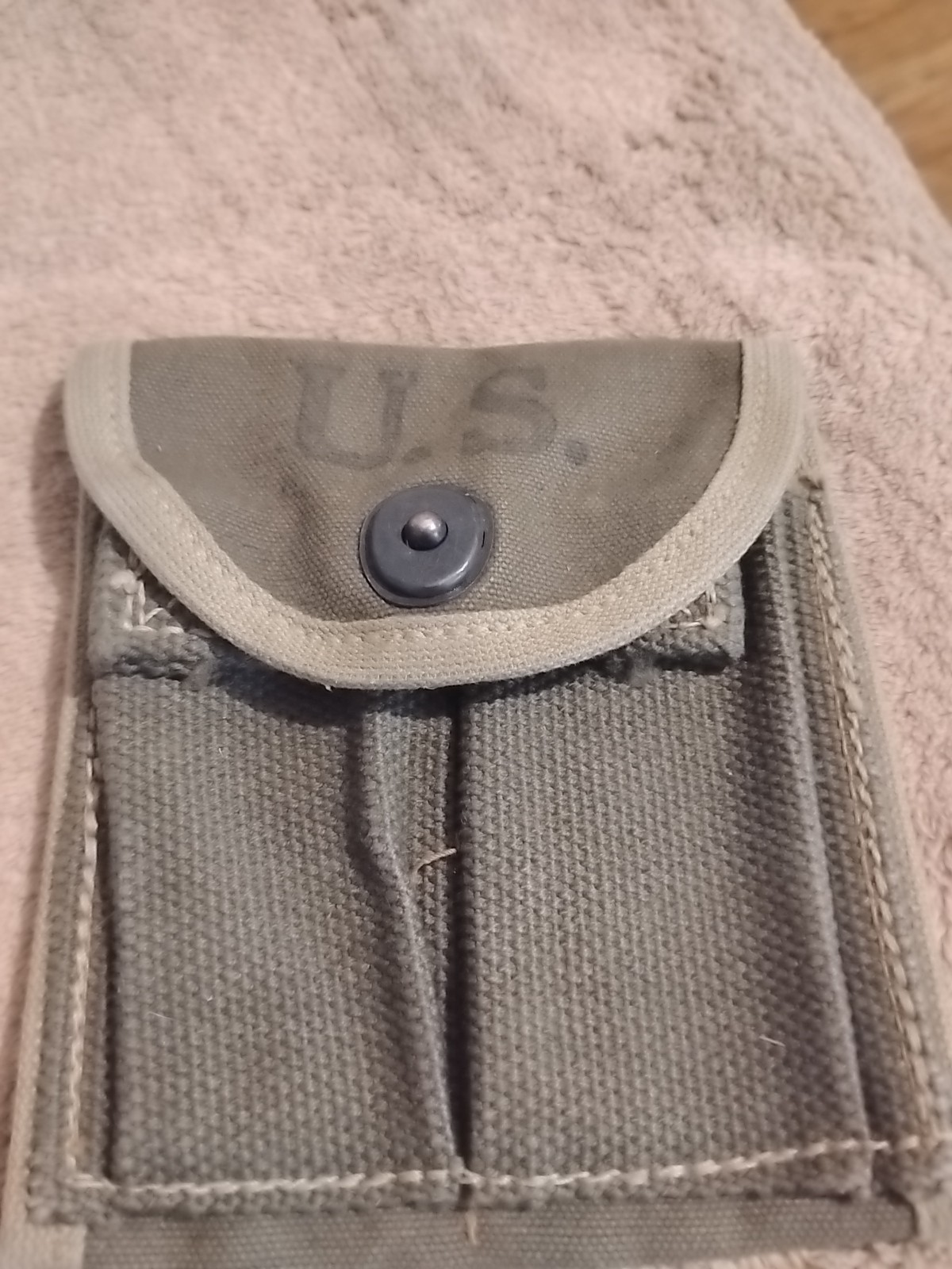 APPLETON AWNING SHOP 1943 - US Army World War 2 - M1 CARBINE MAGAZINE BELT POUCH