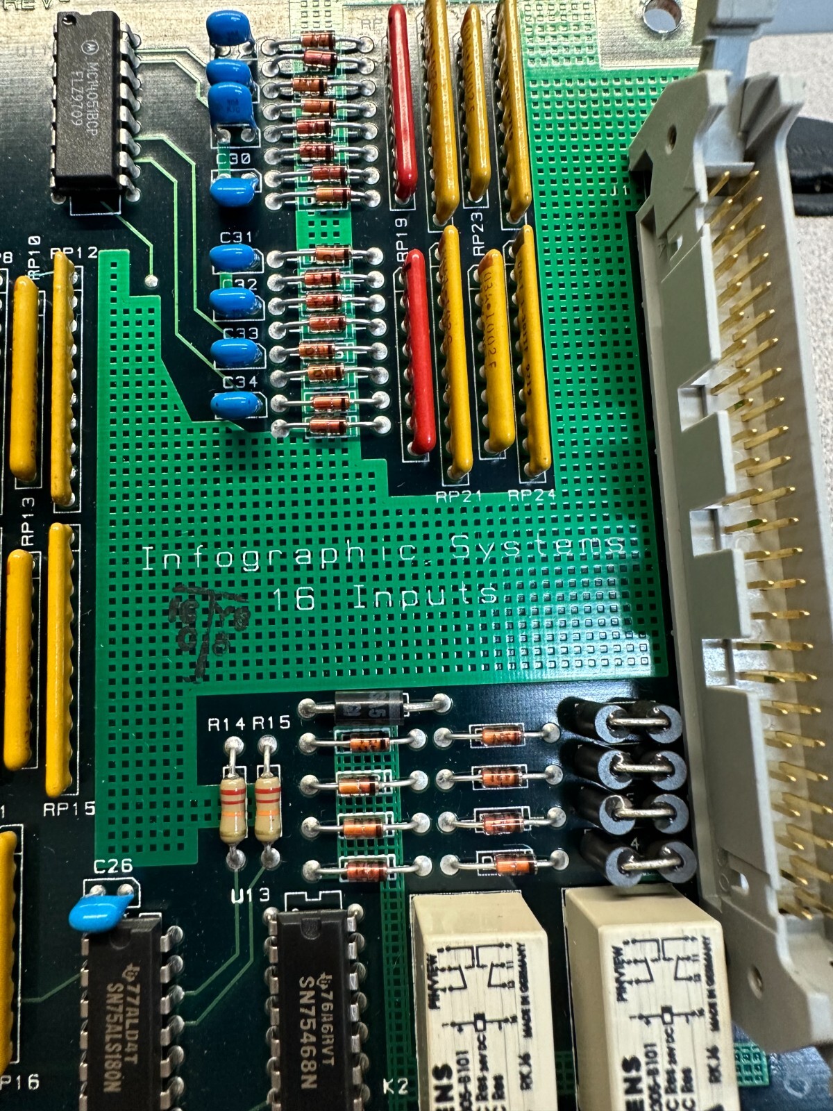 INFOGRAPHICS 133558-02/ 16 INPUT BURGLAR ALARM ACU PROCESSOR. REFURBISHED