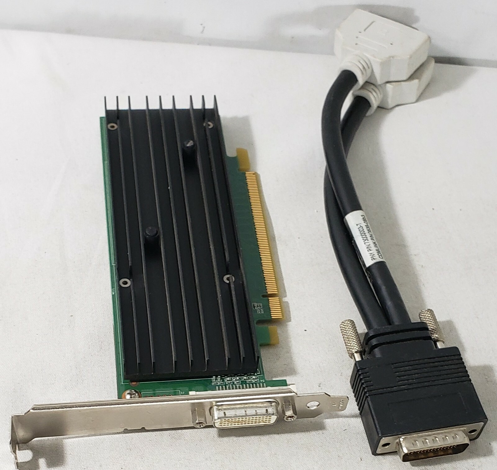Dell NVIDIA Quadro NVS 290 256MB Ram W/COMLINK DMS59 to Dual DVI-I Video Cable