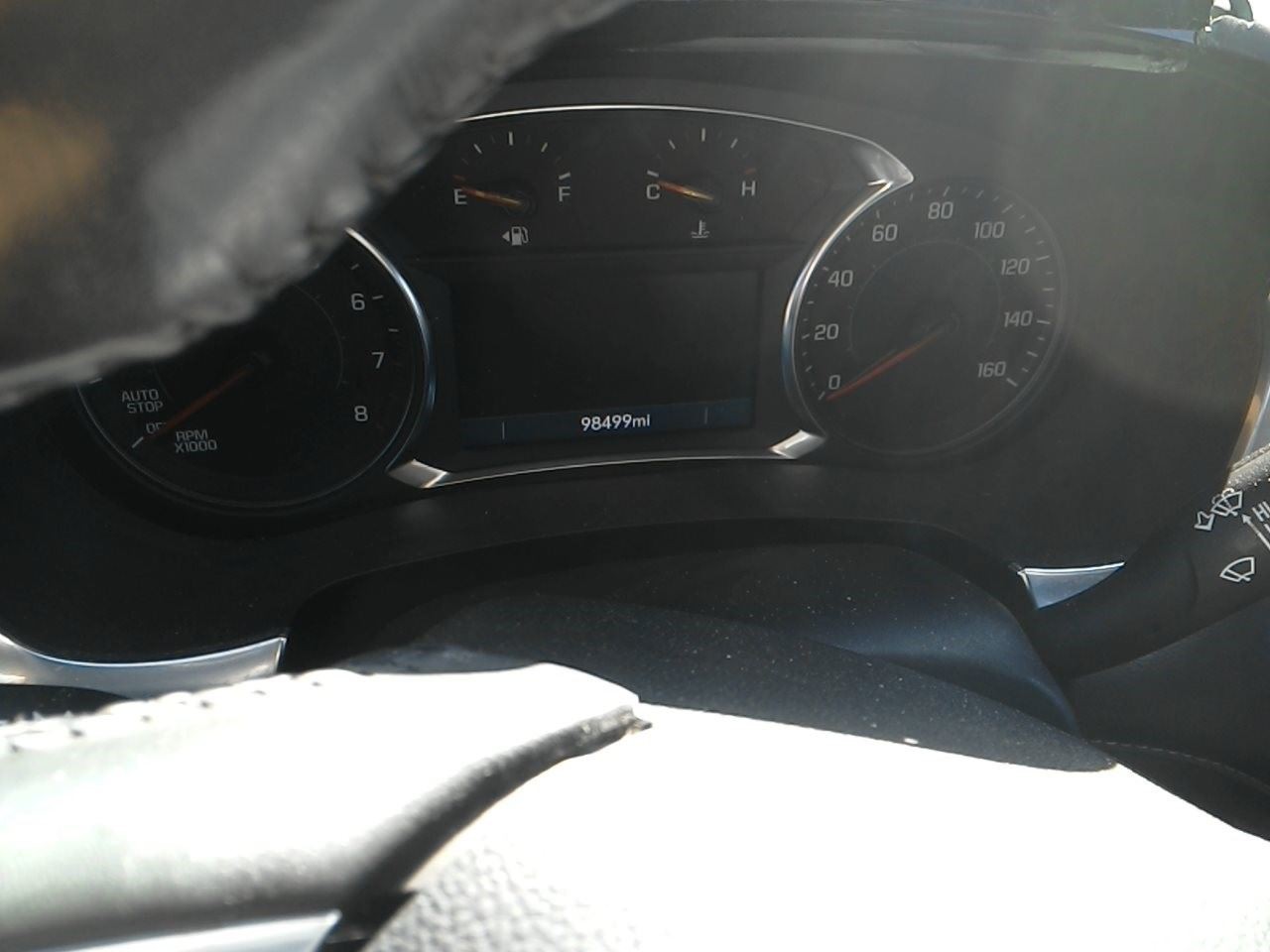 Driver Left Front Spindle/Knuckle Fits 17-24 XT5 104947831