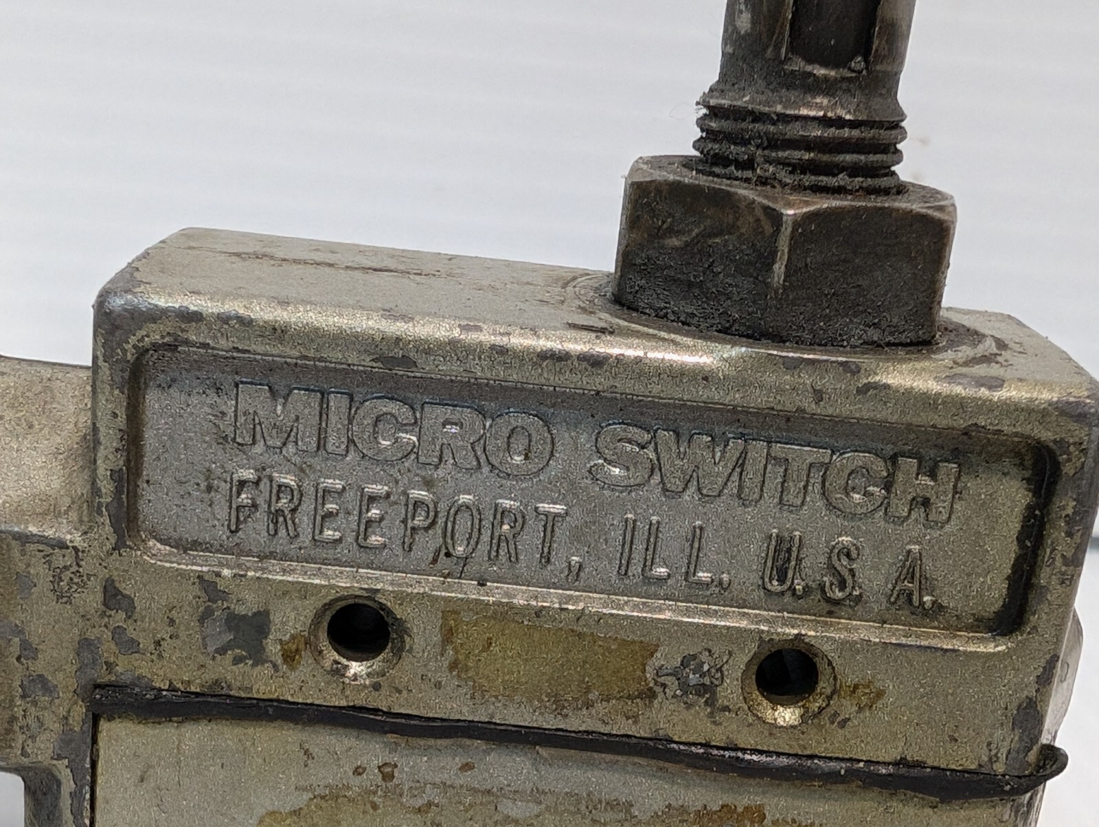 Yamatake Honeywell DTE6-2RQ9 Micro Switch/Limit Switch