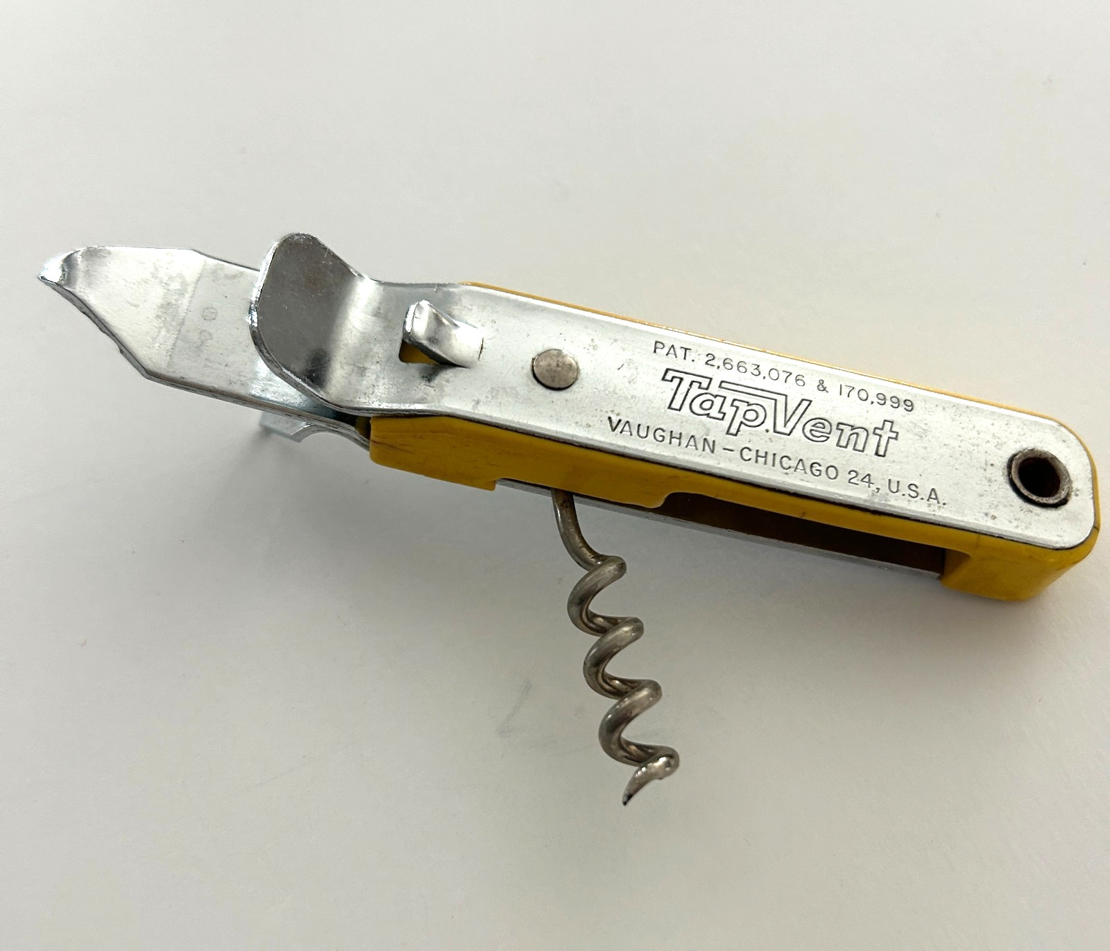 VTG Vaughans Tap Vent Can Bottle Wine Corkscrew Opener Yellow MCM Chicago