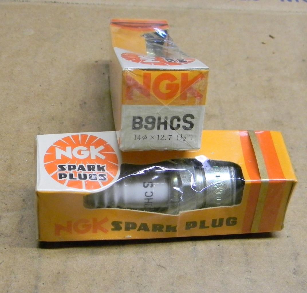 NEW NGK B9HCS 14mm SPARK PLUGS LOT OF 2