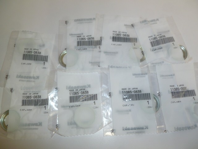 Kawasaki New OEM Qty 8 Pcs Control Arm Seal Cap 11065-0838 Mule KAF KDF KAT 5D 4