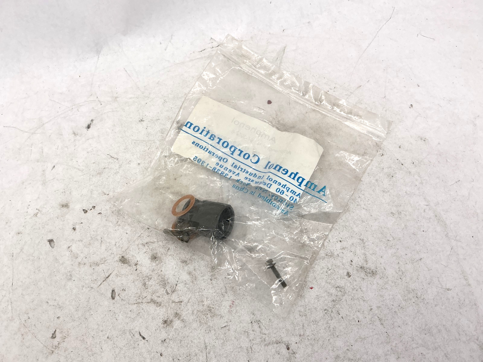 Lot of 2 New 97-3057-6 Cable Clamp Connector U10-825939-006