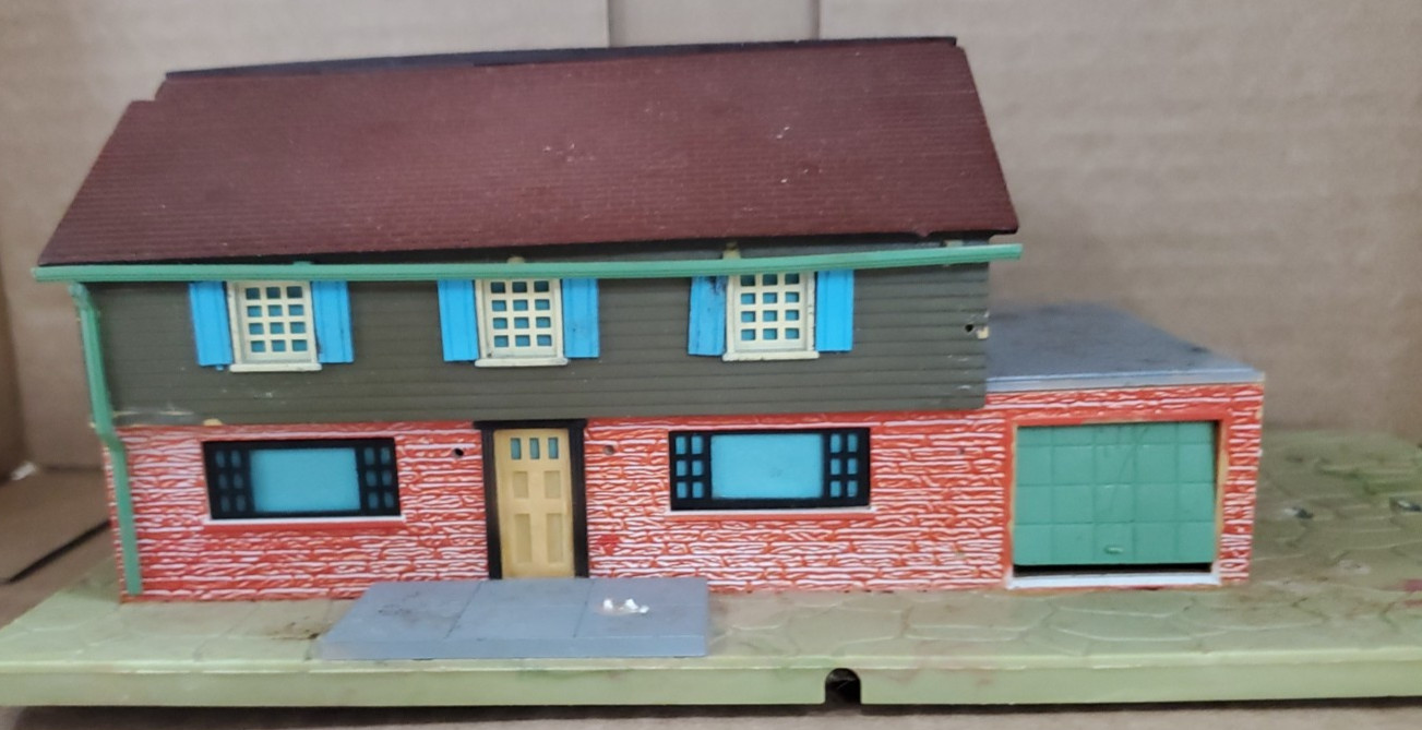 TYCO # 945 Lighted Colonial House HO Scale AFTB15
