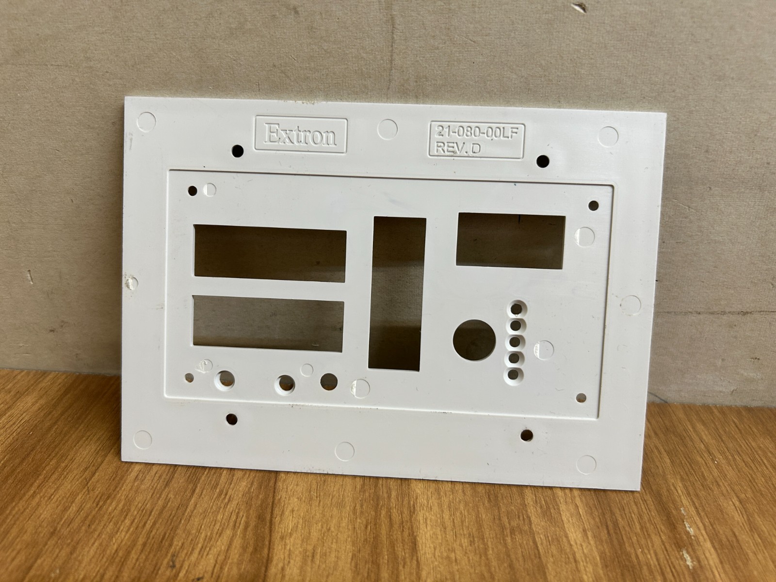 Extron MLC 226 Replacement Plate ONLY White