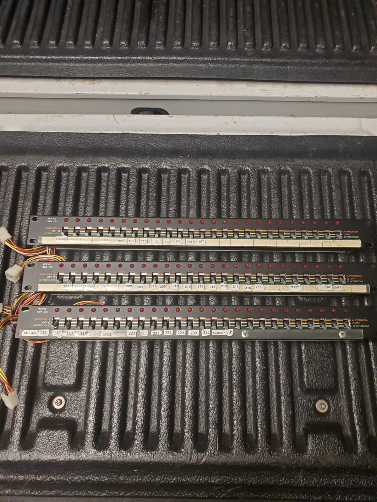 3 BOGEN COMMUNICATIONS INC KEY STATION INTERCOM SWITCH PANEL SBA 225
