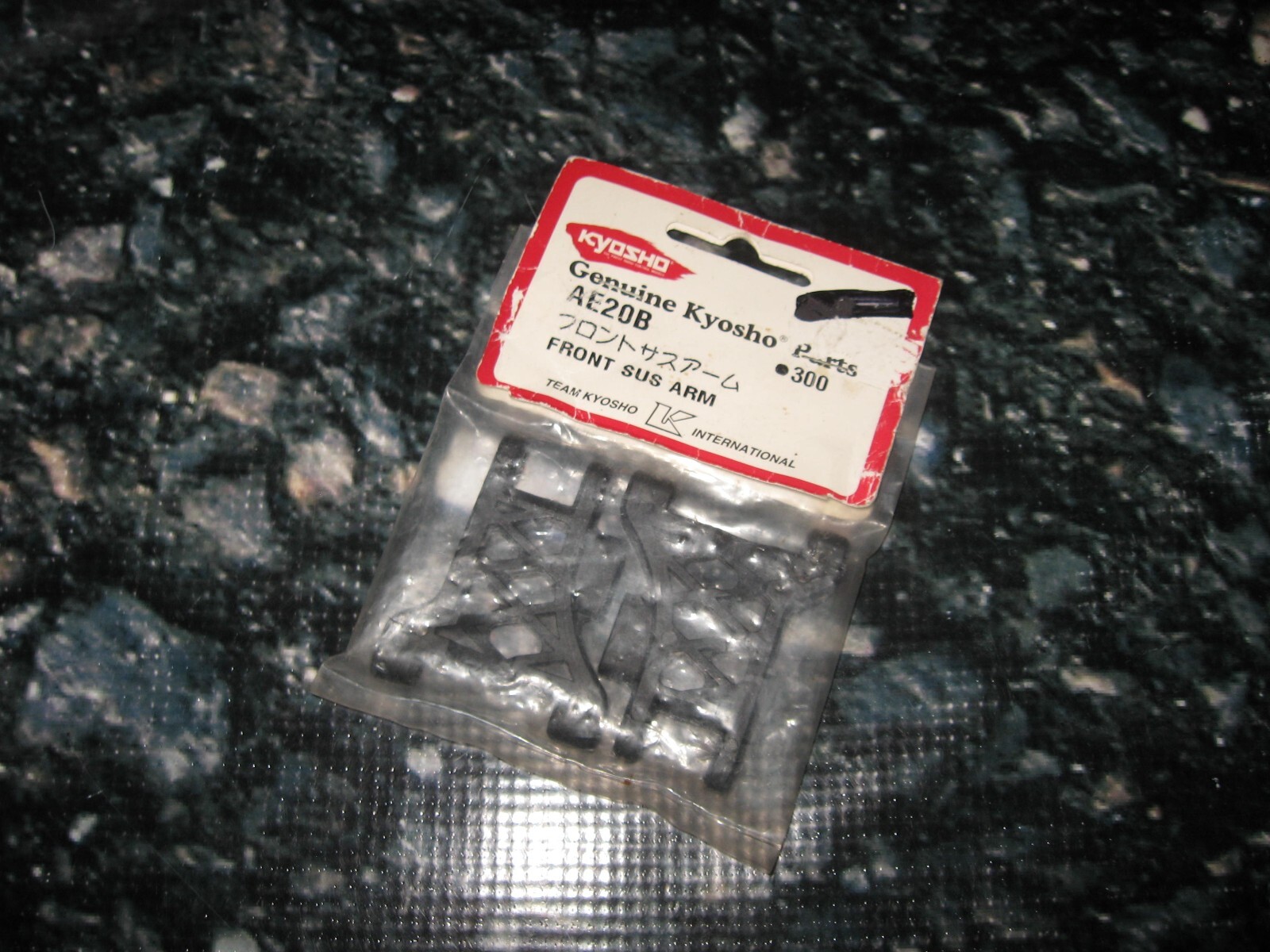 RC Kyosho Spares / Suspension / Front Arms AE20B