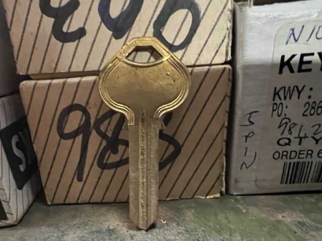 CORBIN RUSSWIN 983  6 PIN KEY BLANK LOCKSPORT