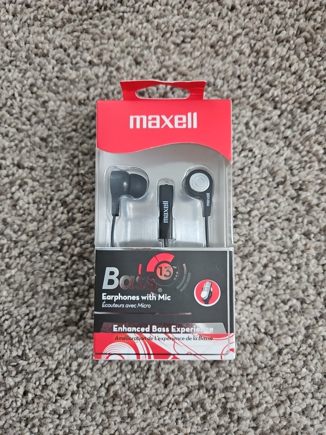 Maxell 199621 52" Cord B-13 Bass Earbuds with Microphone - Black New