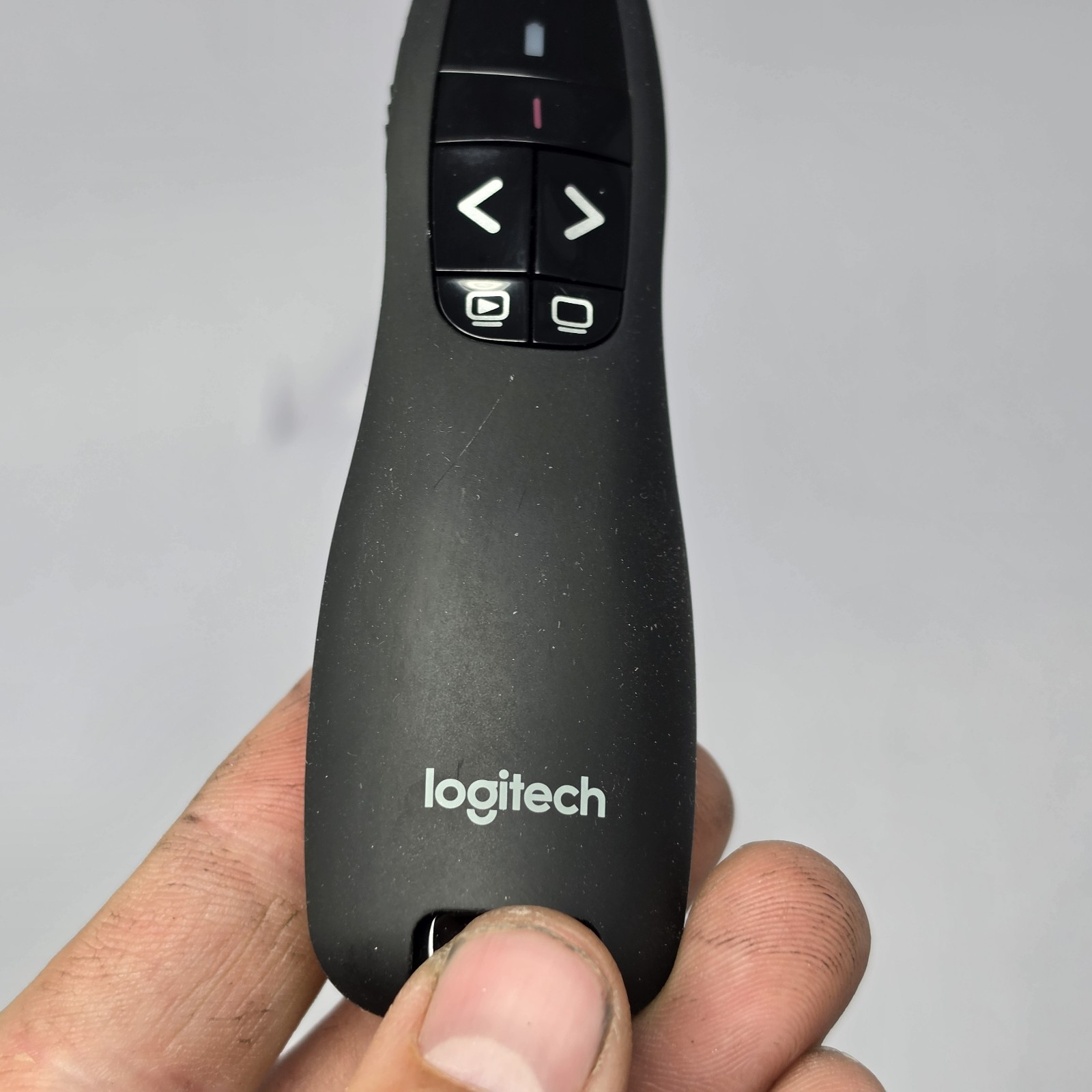 Logitech Laser Presentation Laser Pointer Remote R-R0008 - No Dongle
