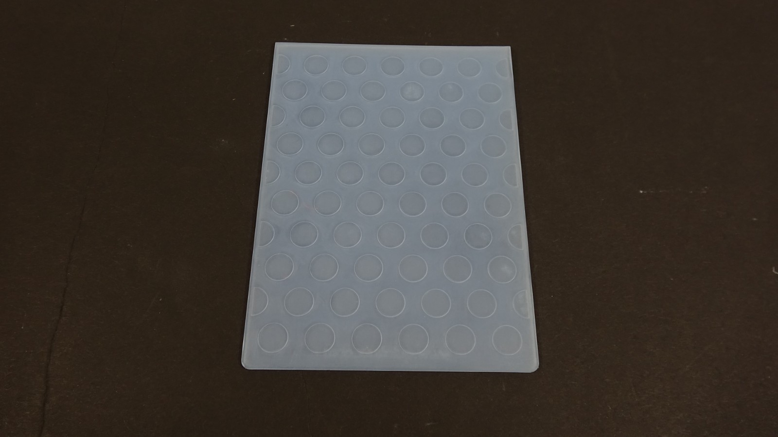 Lifestyle Crafts Quickutz Embossing Folder Small Circles