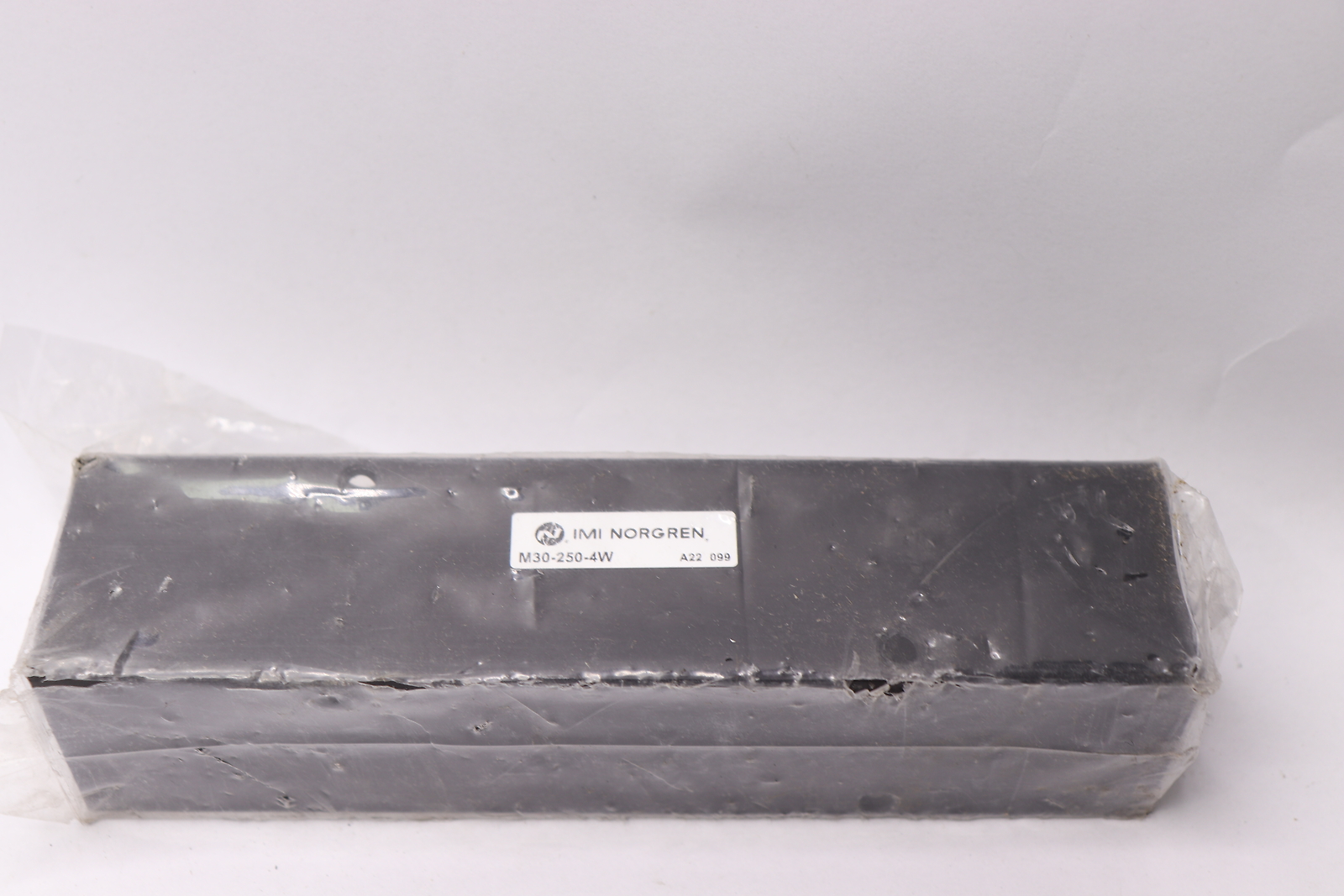 Norgren Bar Stock Manifold 4-Station Aluminum 1/2" FNPT M30-250-4W