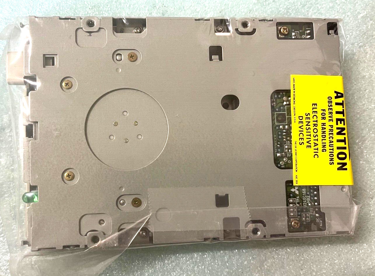 RARE MITSUBISHI MF355F-490UC 1.44MB FLOPPY DISK DRIVE HALF BEZEL RM00-BXDR8