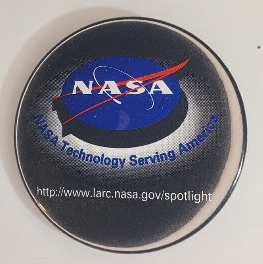 NASA  "Technology Serving America"  Pinback Button  W/Spotlight Web Address