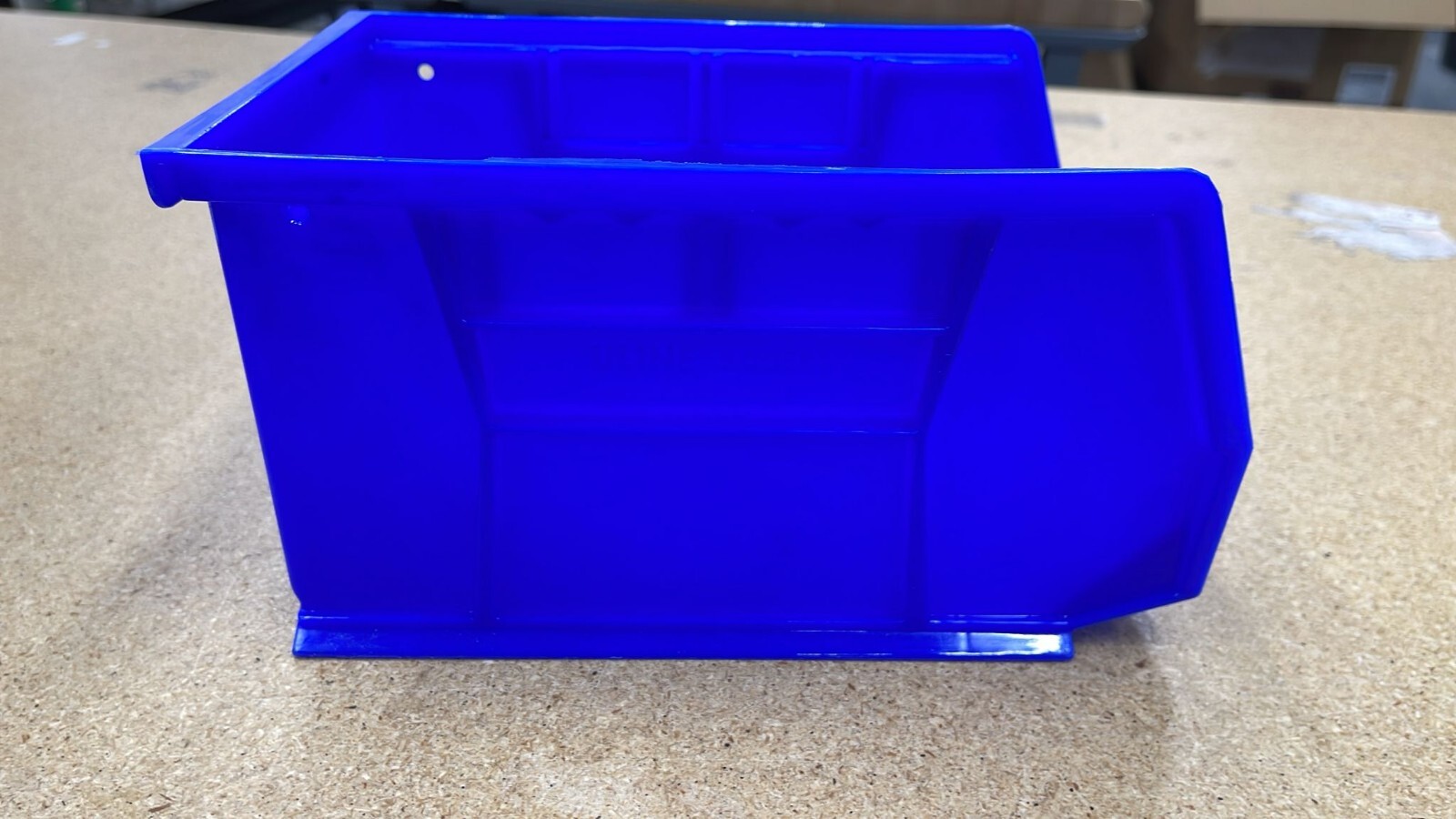 Bundle of 5 Uline S-20581 Plastic Industrial Grade Stackable Bins 9  x 6 x 5"