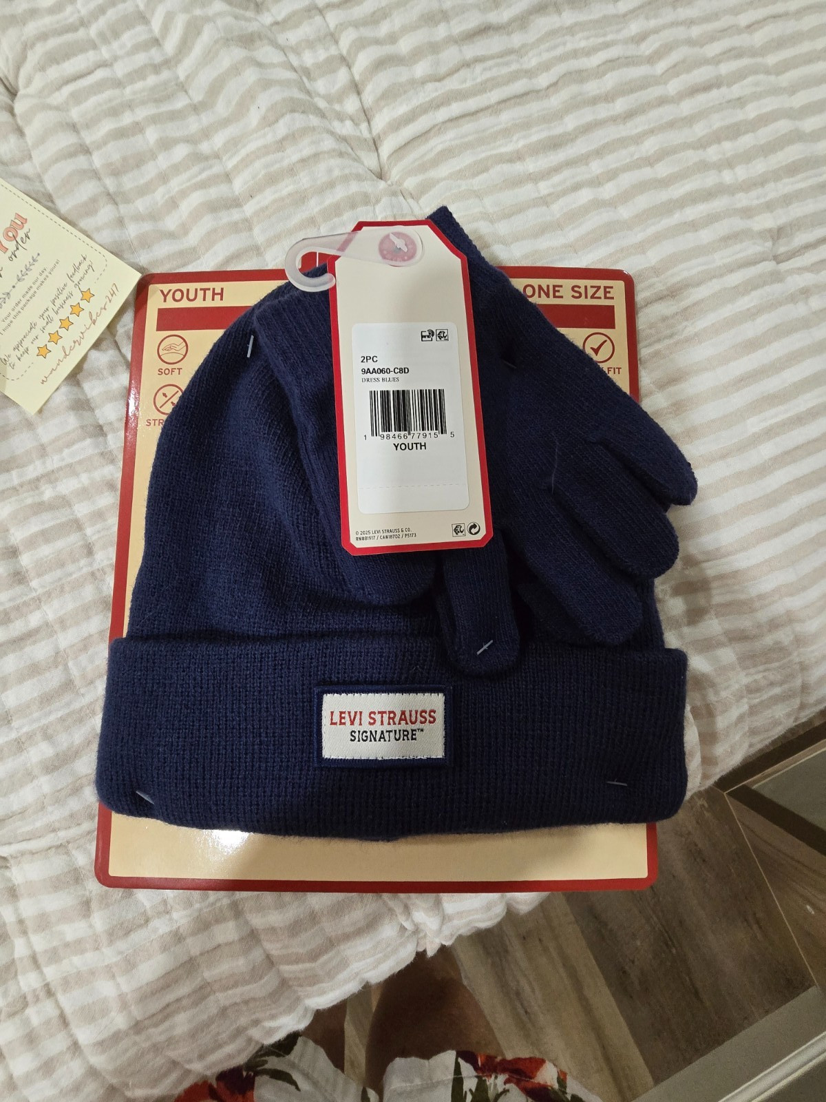 NWT Levis Strauss Signature Youth Beanie & Glove 2 piece Set Navy